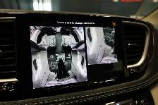 2021 Chrysler Pacifica Hybrid Limited - BRUNO JOEY SCOOTER LIFT - Photo 22