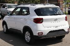 2025 Hyundai Venue PREFERRED - Photo 6
