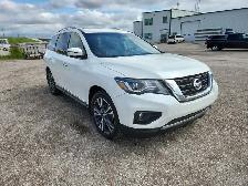2019 Nissan Pathfinder - Photo 2