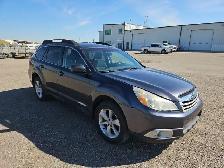 2011 Subaru Outback - Photo 2