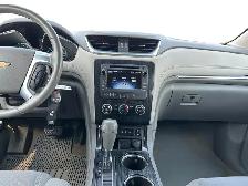 2017 Chevrolet Traverse LT / AWD - Photo 13