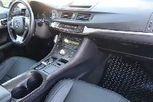 2012 Lexus CT 200h - Photo 16