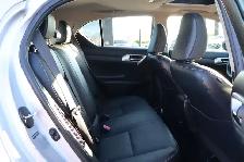 2012 Lexus CT 200h - Photo 17