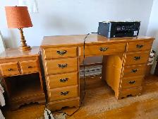 Furniture for entire student set up - Photo 6