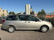 2004 Toyota Sienna 4dr CE 7-Passenger - Photo 2