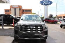 2025 Ford Explorer Active 4WD - Photo 2