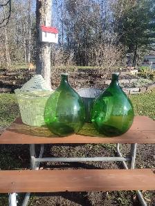 2 vintage green glass Demi John jugs your choice 20.00 each - Photo 2