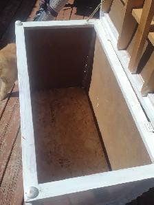 Painted storage trunk - Photo 5