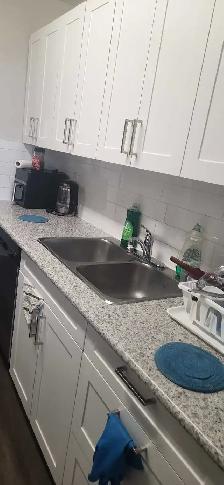 ROOM FOR RENT/SHARING - Photo 3