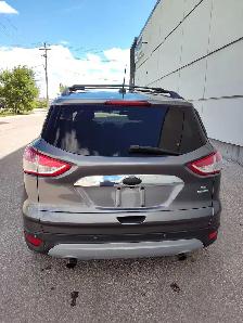 2013 Ford escape , clean title , saftied - Photo 2