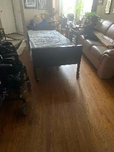 Hospital Bed - Photo 2