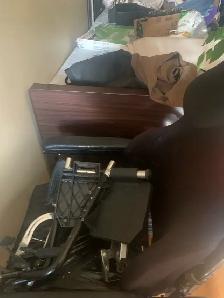 Hospital Bed - Photo 3