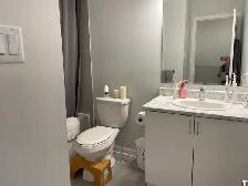 3 Story Townhouse 2 Bed with Dan for Rent in Barrhaven - Photo 8