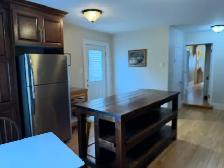bright 3 story, 4 bed, downtown house for rent - Photo 2