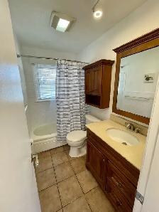 Room for rent in shared house - Photo 2