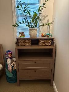 Hermes crib&changing table/ dresser - Photo 2