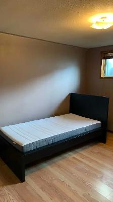 Basement for rent - Photo 9