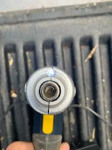 Electric Screwdriver - Photo 2