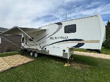 2009 K-Z Durango Canadian Edition Fifth Wheel