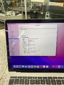 MacBook Pro 2017 13' Laptop - Photo 7