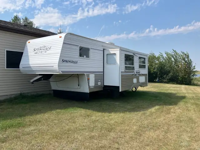 2006 Keystone Springdale 242 5th Wheel