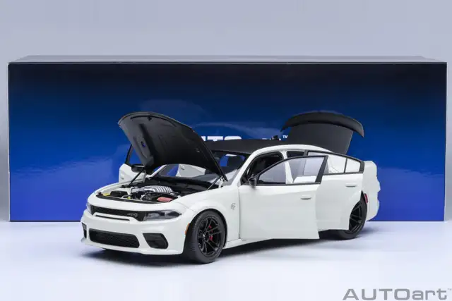 DODGE CHARGER SRT HELLCAT REDEYE JAILBREAK WHITE AUTOART MODELS
