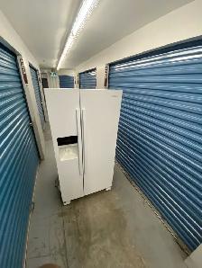 AMANA WHITE REFRIGERATOR - Photo 2