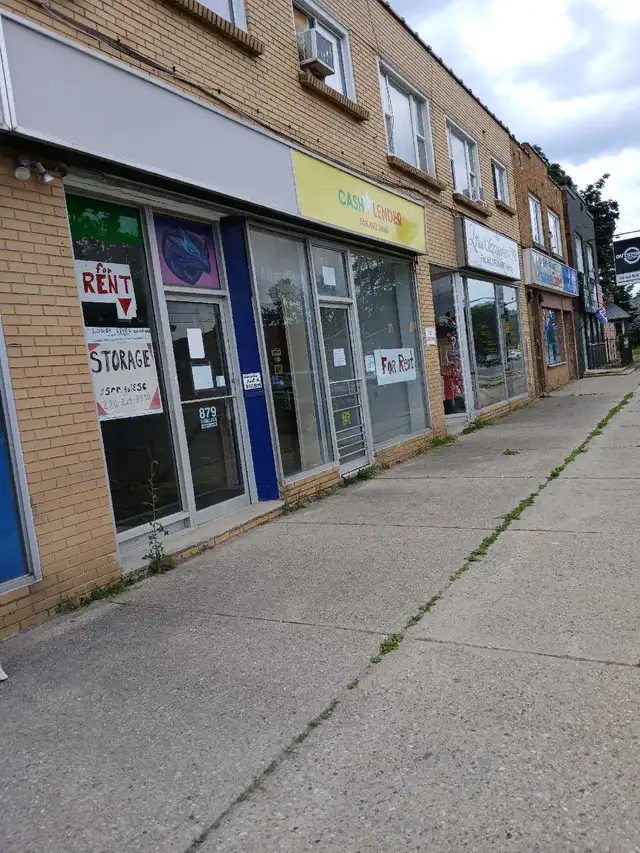 Retail units available- high traffic