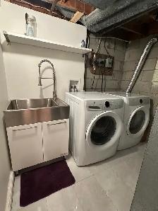 Markham Rd. & Ellesmere Basement Room for Rent (Female Only) - Photo 5