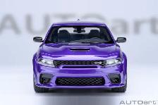 DODGE CHARGER SCAT PACK WIDEBODY PLUM CRAZY 1:18 AUTOART MODEL - Photo 8