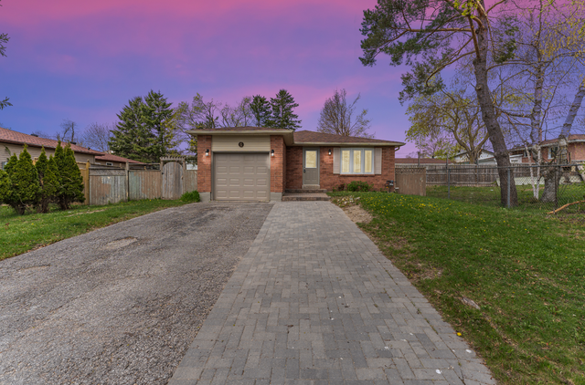 3 3 Bungalow House For Rent In Barrie