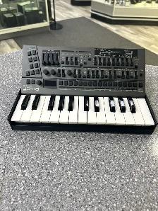 Roland JB-08 Boutique Synthizer With K-25M Keyboard - Photo 3