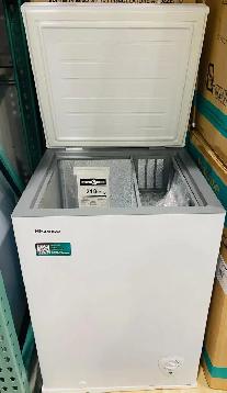 New 5.5 cu Chest Freezer,