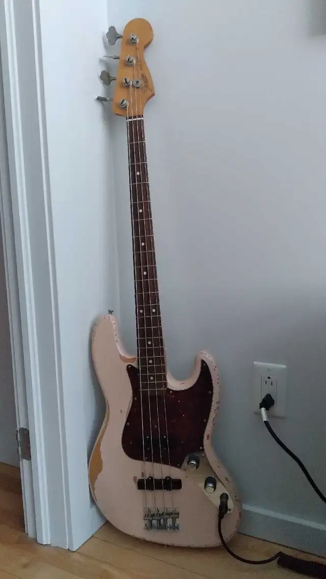 Fender 'Flea' Jazz Bass