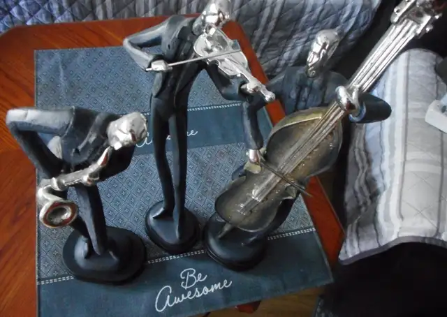 3 Piece decorative sculpture figurines set musicians