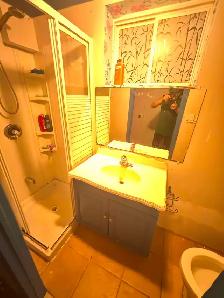 Whole house for rent - Photo 11
