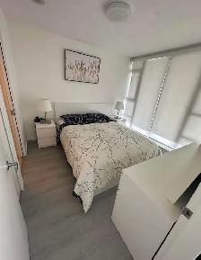 Renting a bright 2 bedroom apartment in Coquitlam - Photo 2