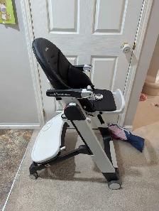 Peg Perego Siesta High Chair and 3 Long Sleeve Bibs