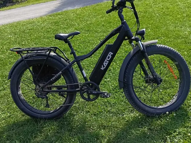 2 Vélos électriques Katch Freedom 750