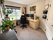 FOR SALE BY OWNER – 2024 POND-FACING TOWNHOME | 3 BED | 2.5 BATH - Photo 8