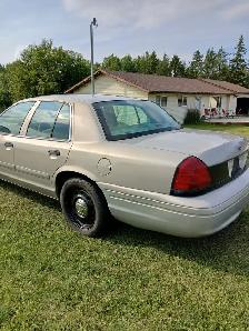 2008 Crown Victoria Police Package - Photo 2