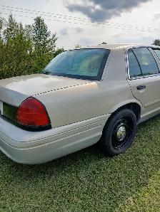 2008 Crown Victoria Police Package - Photo 4