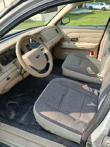 2008 Crown Victoria Police Package - Photo 6