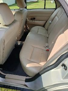 2008 Crown Victoria Police Package - Photo 7