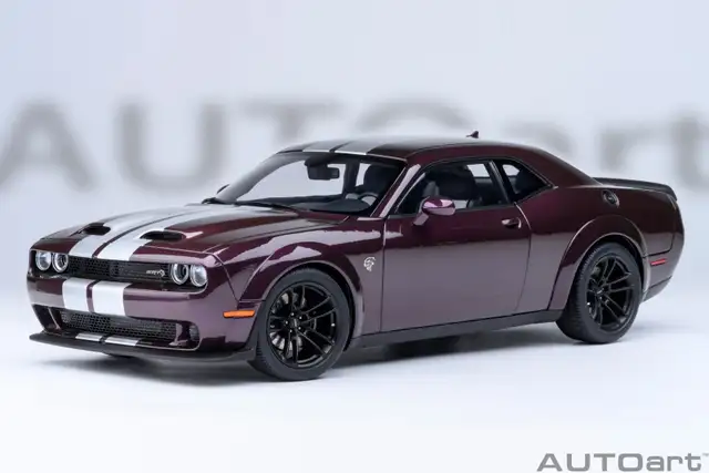 DODGE CHALLENGER SRT JAILBREAK HELLRAISIN 1:18 BY AUTOART MODELS