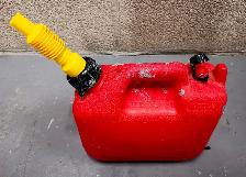Plastic Gasoline Can - Photo 3