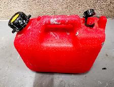 Plastic Gasoline Can - Photo 4