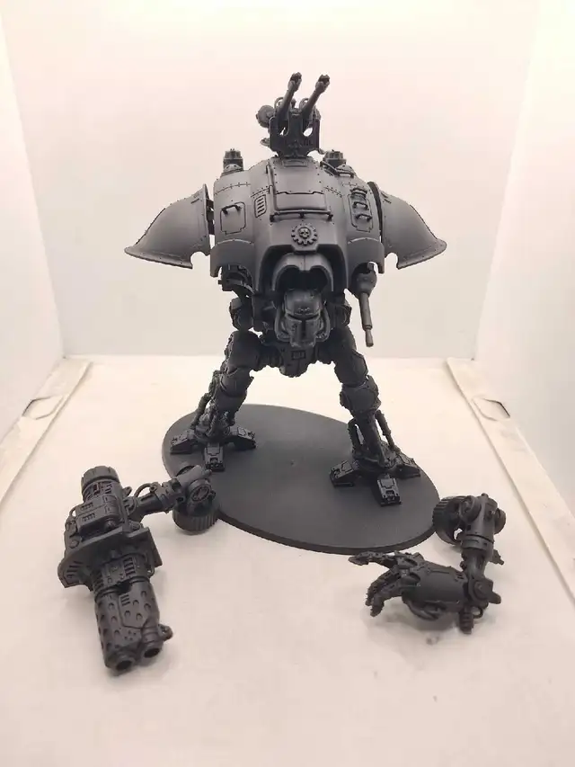 Warhammer 40k Imperial Knights Rough Knight Primed Black AS IS