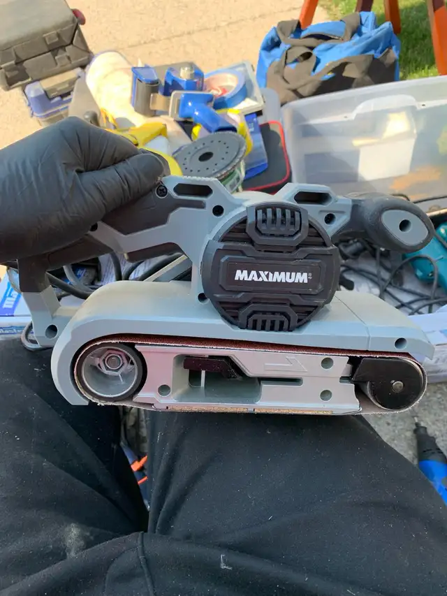Mastercraft 6amp belt sander