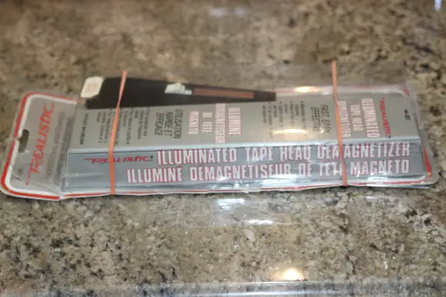 Realistic 44-207 Illuminated Tape Head Demagnetizer